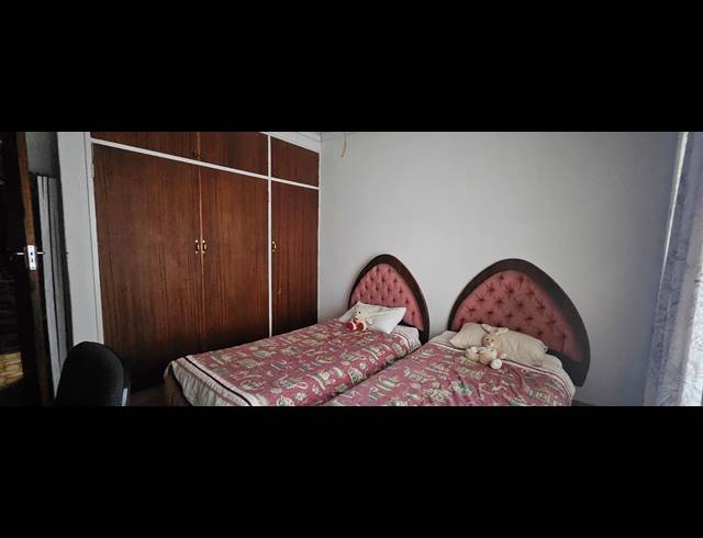 5 BEDROOM FREESTANDING FOR SALE IN SEEKOEIWATER AH